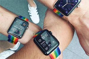 Rainbow Coloured Apple Watch Band Ricky Li - „Authentizität ist das A und O“